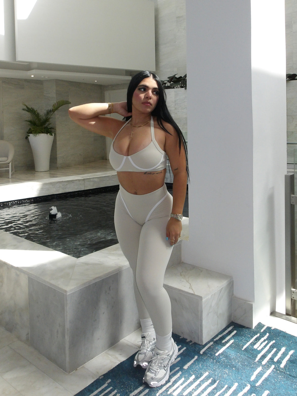 3 Pcs Ivory Classy